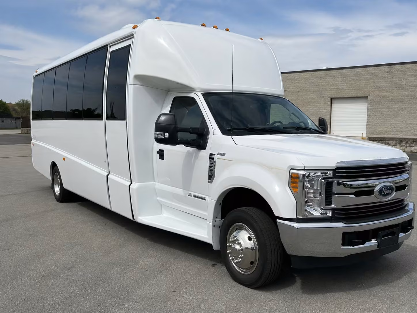 20 passenger minibus