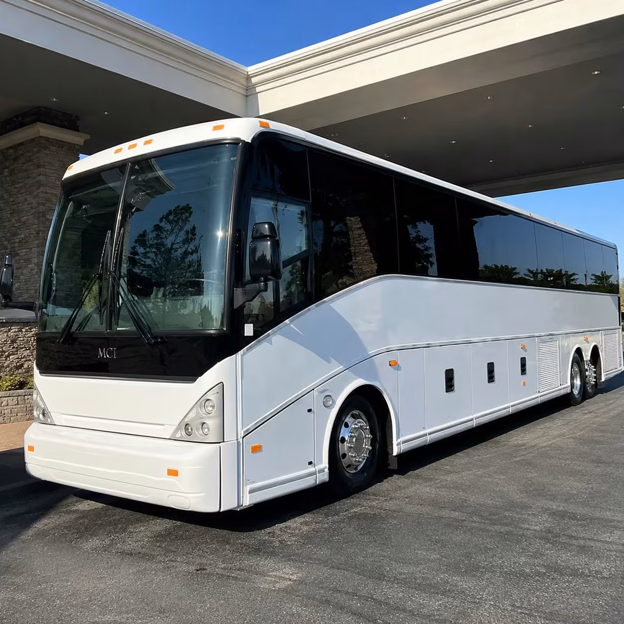 finding the right airport shuttle bus in fort worth has never been easier